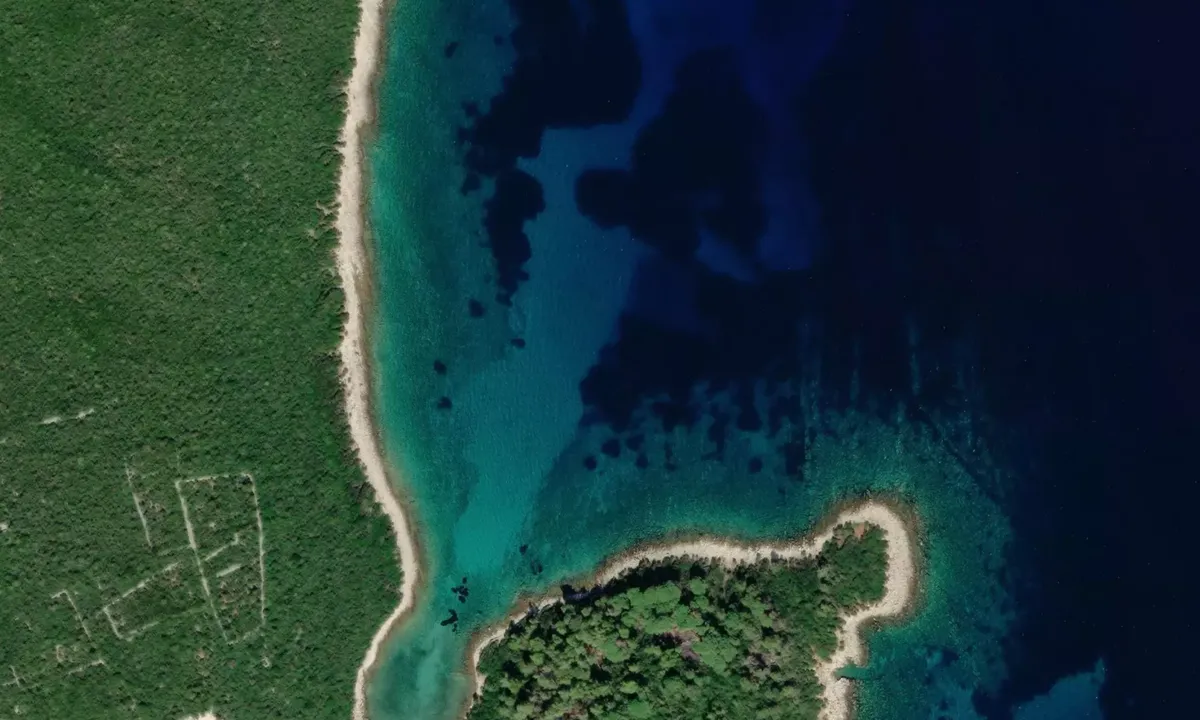 Flyfoto av Rada Vele