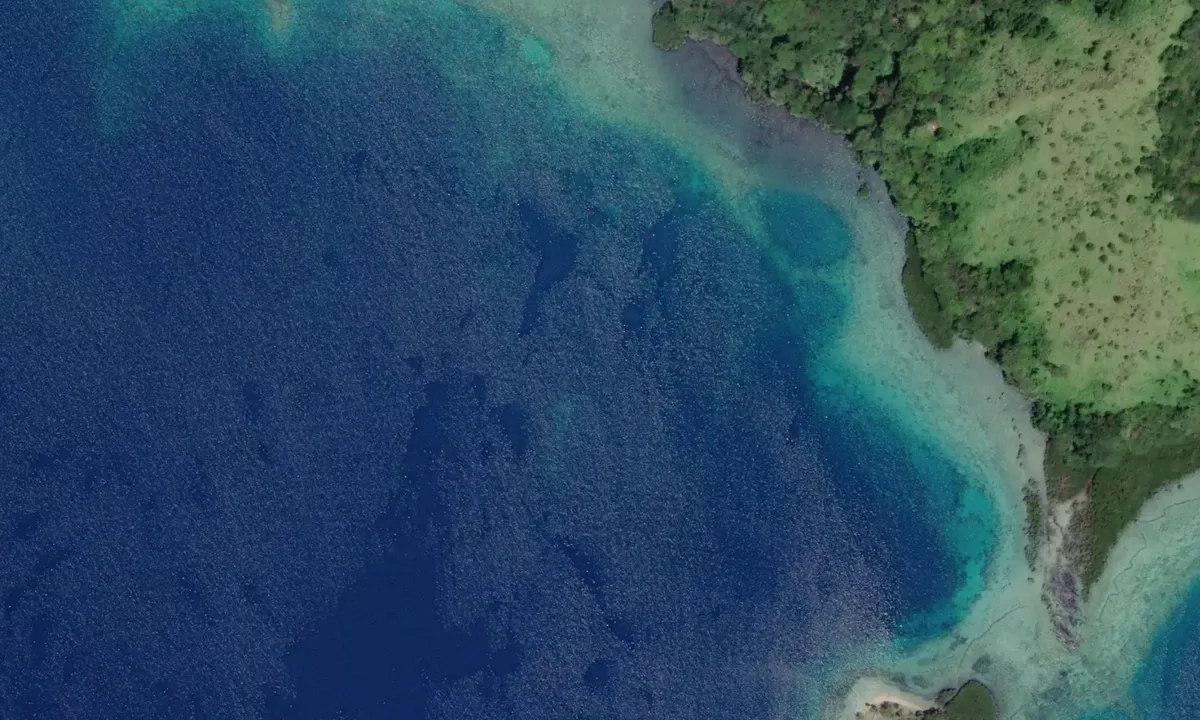 Flyfoto av Rainbow Reef 1