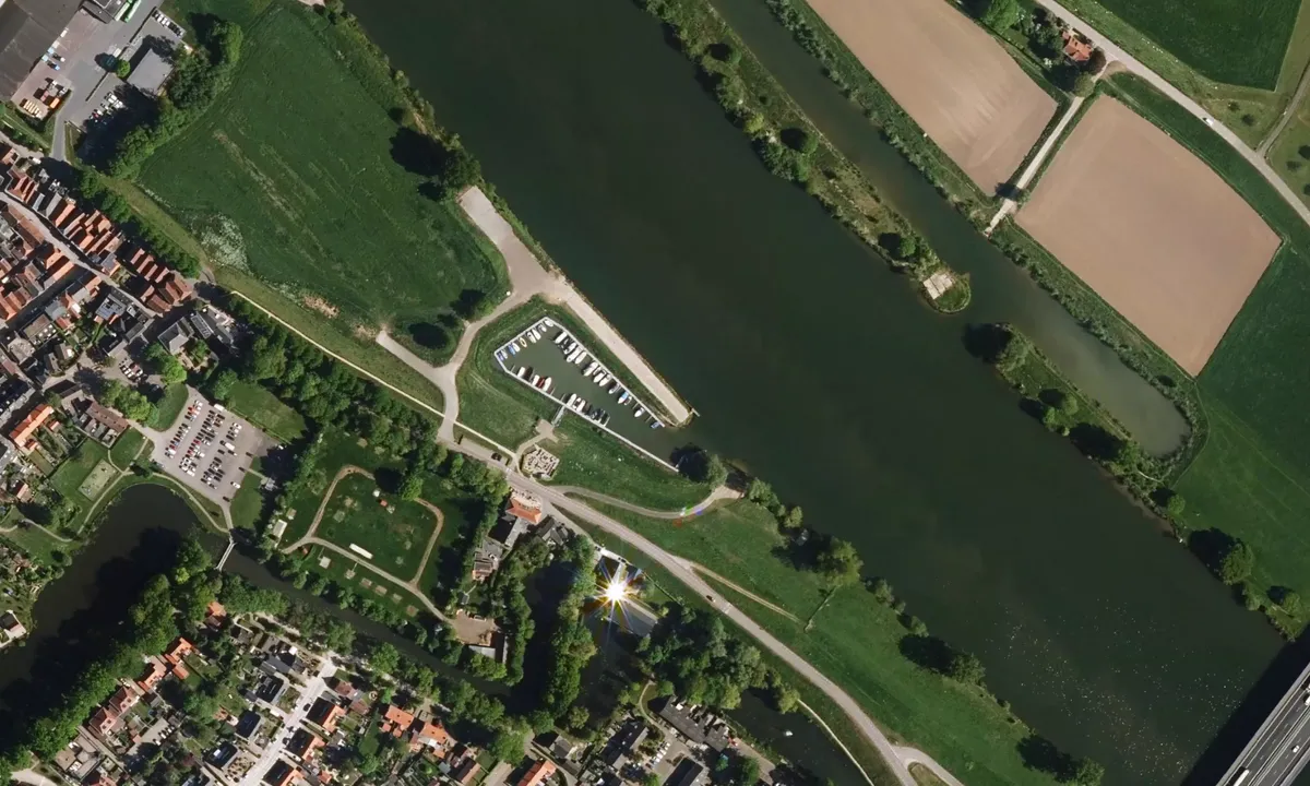 Flyfoto av Ravenstein