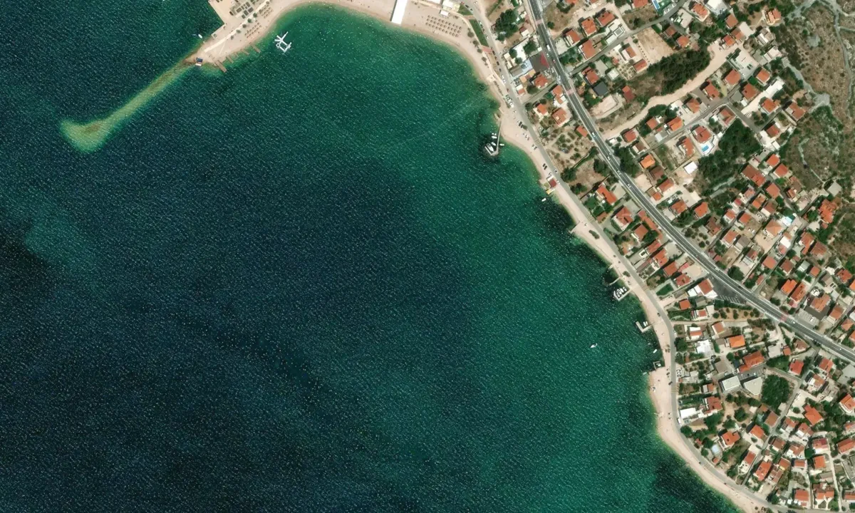Flyfoto av Razina