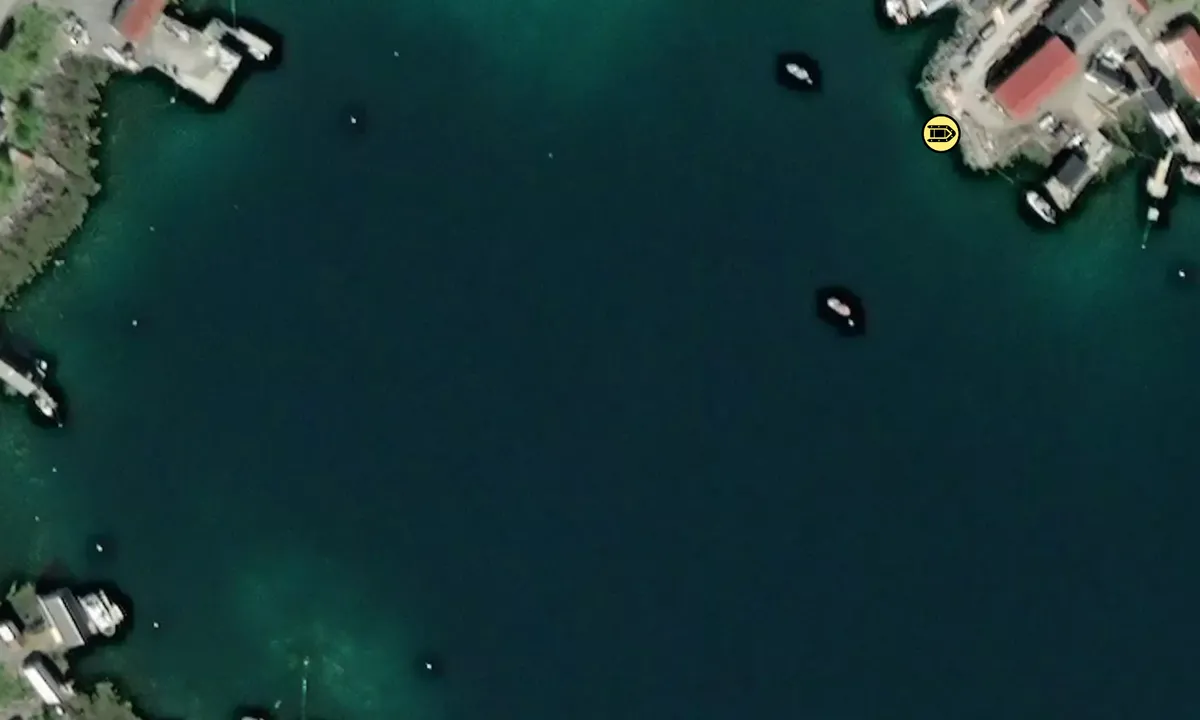 Satelite image of Reinevågen