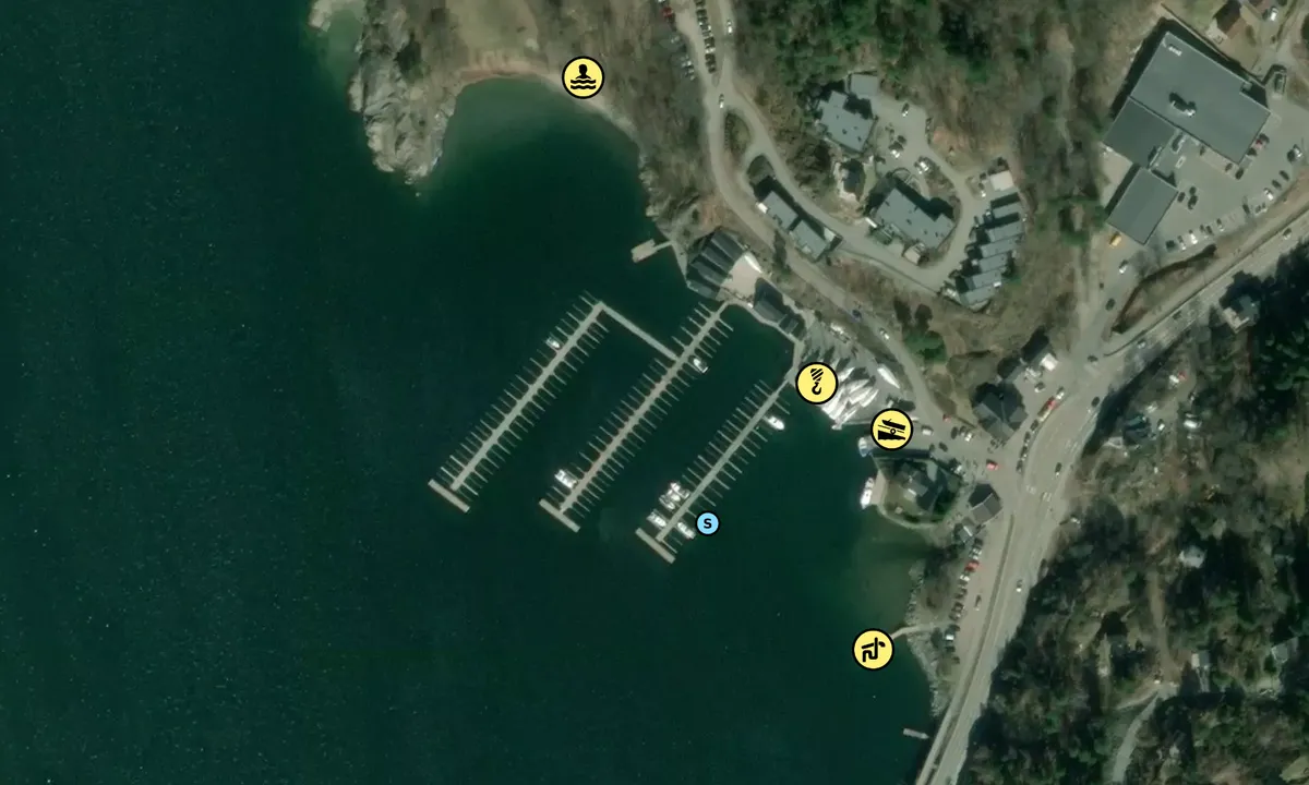 Satelite image of Rinus marina