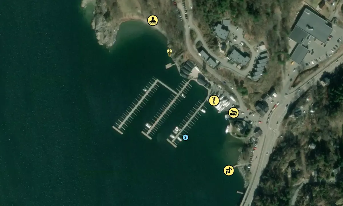 Satelite image of Rinus marina