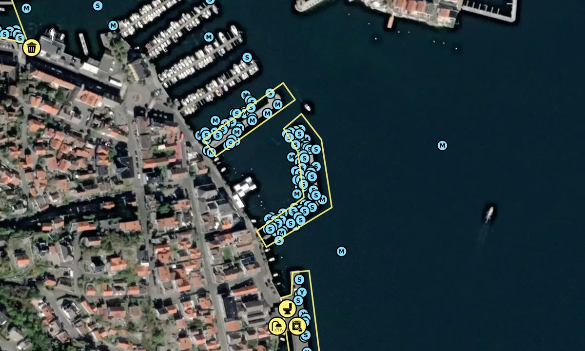Satelite image of Risør Gjestehavn