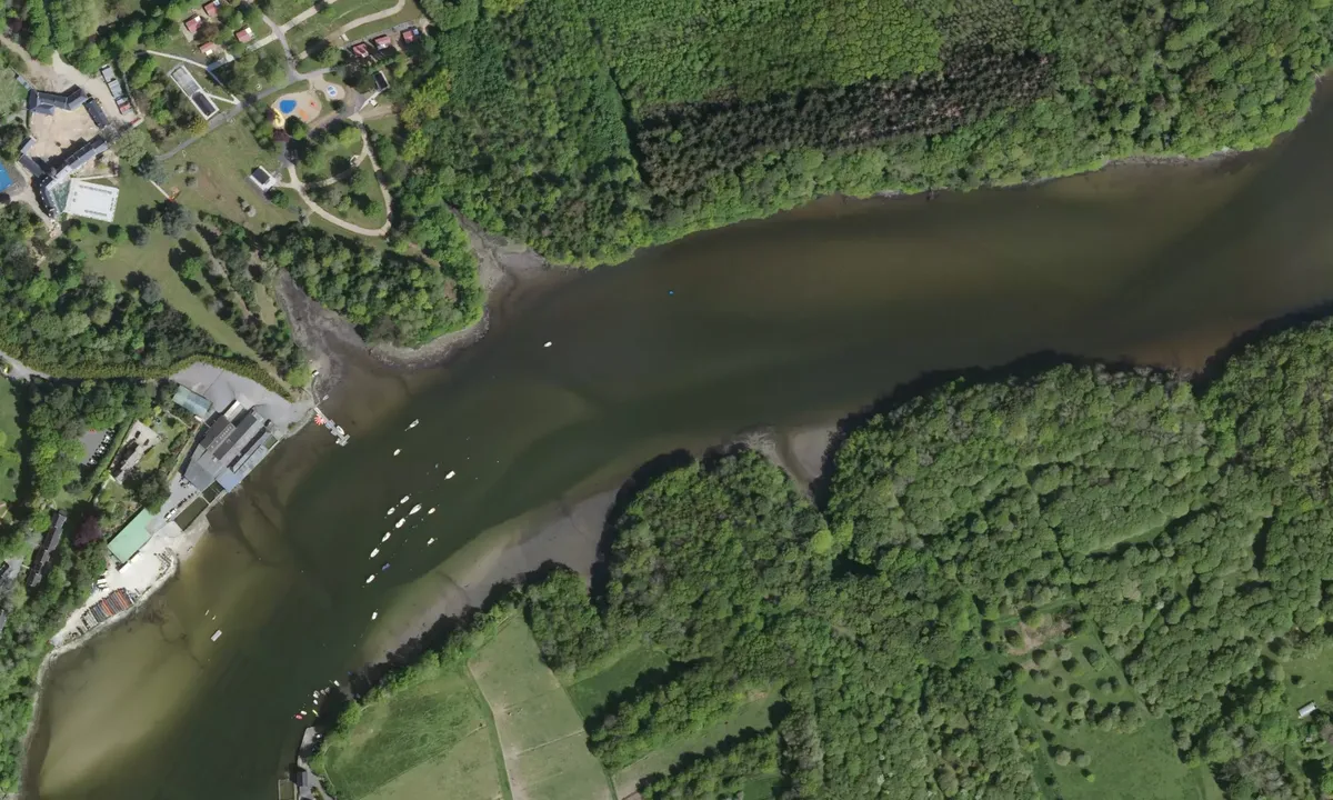 Flyfoto av Rivière deBélonn