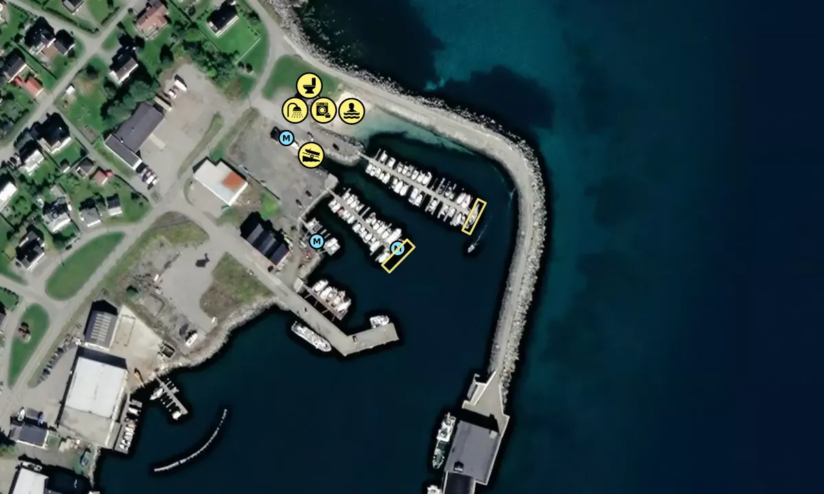 Satelite image of Roald Småbåtforening