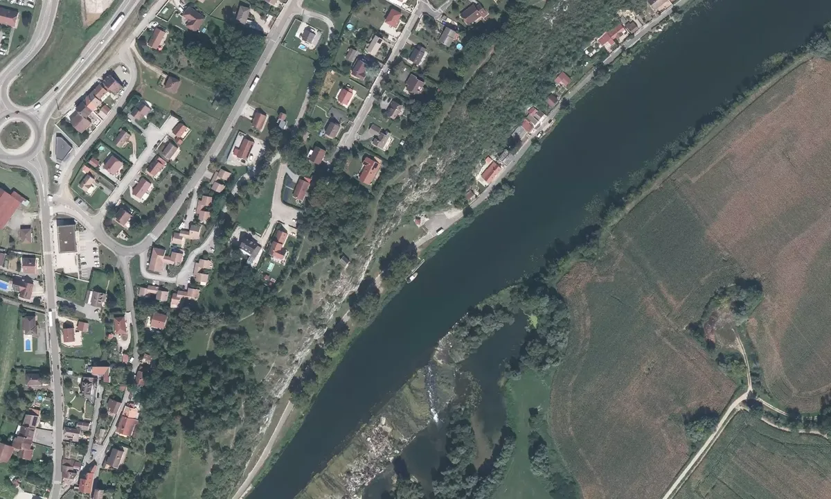 Satelite image of Rochefort-sur-Nenon
