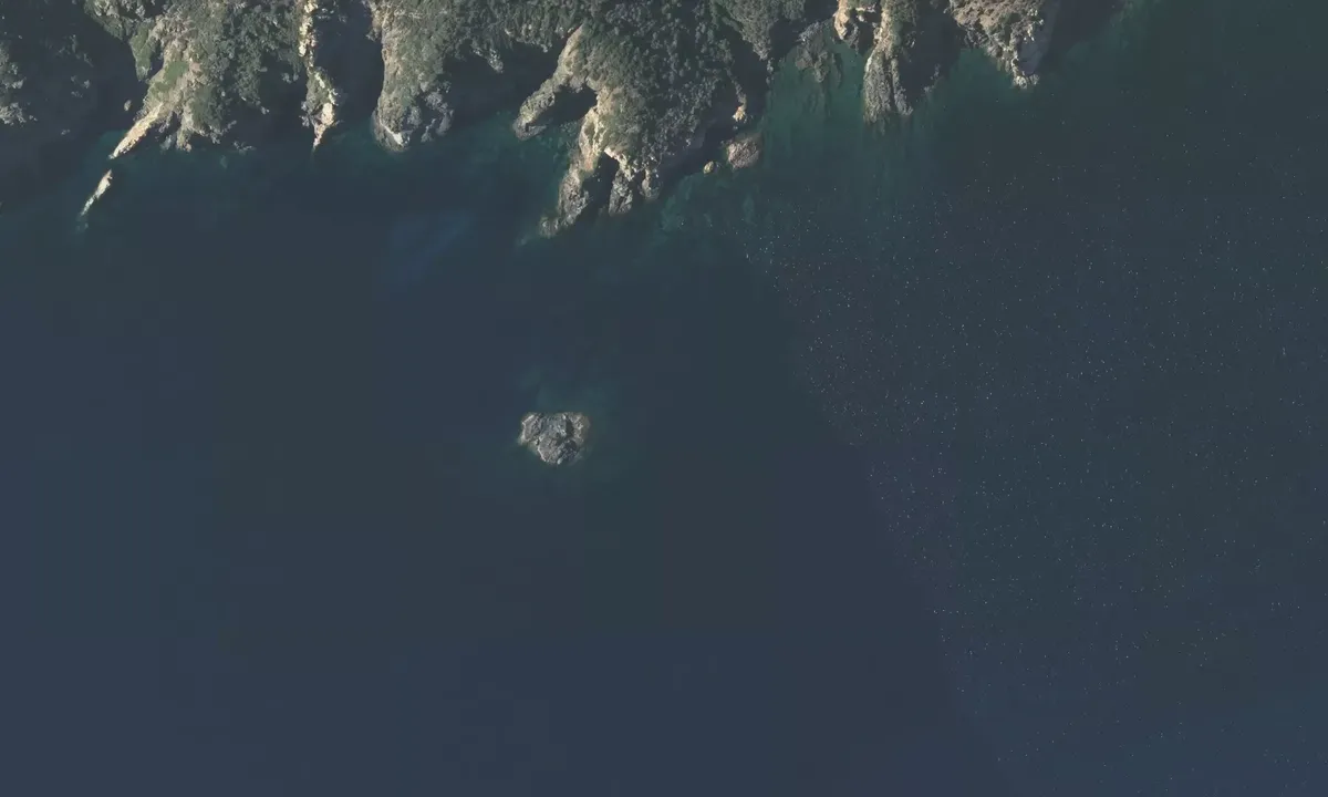 Satelite image of Rocher de Cervi