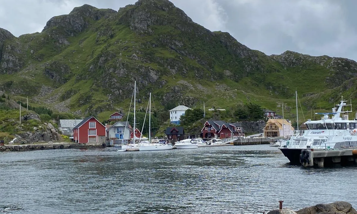 Rognaldsvåg: Flytebryggen er nå forlenget (15.juli 2021)