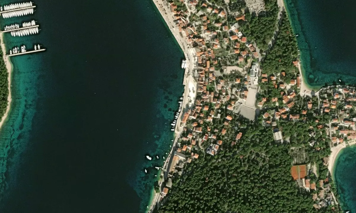 Flyfoto av Rogoznica Town Quay