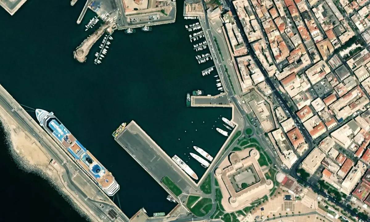 Flyfoto av Roma Marina Yachting