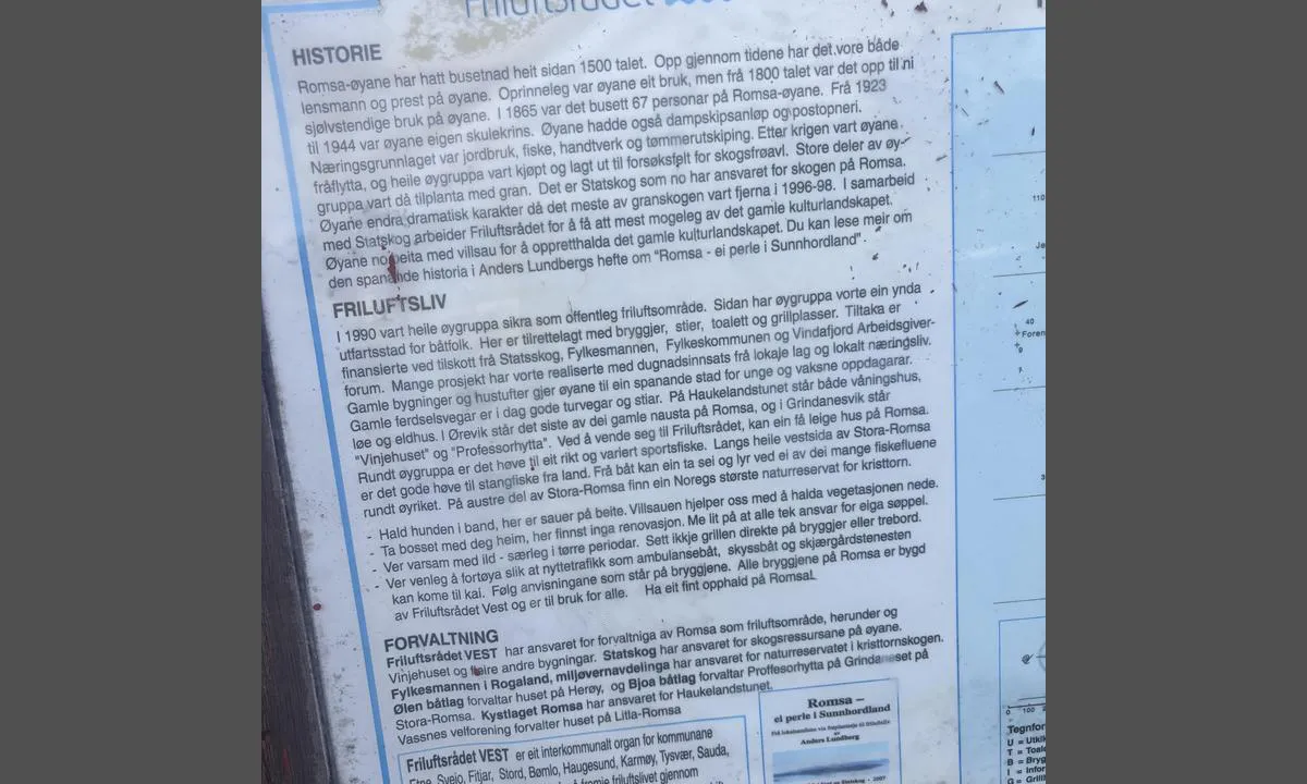 Romsa Naustvik: {"base": "no", "no": "Veldokumentert historie om \u00f8ya", "se": "V\u00e4l dokumenterad historia om \u00f6n", "en": "Well-documented history of the island", "da": "Velkendt historie om \u00f8en", "fr": "Histoire bien document\u00e9e de l'\u00eele", "de": "Gut dokumentierte Geschichte \u00fcber die Insel", "es": "Historia bien documentada de la isla", "it": "Storia ben documentata dell'isola", "pt": "Hist\u00f3ria bem documentada da ilha", "nl": "Goed gedocumenteerde geschiedenis over het eiland", "pl": "Dobrze udokumentowana historia wyspy", "uk": "\u0414\u043e\u0431\u0440\u0435 \u0434\u043e\u043a\u0443\u043c\u0435\u043d\u0442\u043e\u0432\u0430\u043d\u0430 \u0456\u0441\u0442\u043e\u0440\u0456\u044f \u043e\u0441\u0442\u0440\u043e\u0432\u0430", "ro": "Istorie bine documentat\u0103 despre insula", "tr": "Ada hakk\u0131nda iyi belgelenmi\u015f tarih\u00e7e", "el": "\u039a\u03b1\u03bb\u03ac \u03c4\u03b5\u03ba\u03bc\u03b7\u03c1\u03b9\u03c9\u03bc\u03ad\u03bd\u03b7 \u03b9\u03c3\u03c4\u03bf\u03c1\u03af\u03b1 \u03b3\u03b9\u03b1 \u03c4\u03bf \u03bd\u03b7\u03c3\u03af", "cs": "Dob\u0159e zdokumentovan\u00e1 historie ostrova", "hu": "J\u00f3l dokument\u00e1lt t\u00f6rt\u00e9nelem a szigetr\u0151l", "fi": "Hyvin dokumentoitu saaren historia", "bg": "\u0414\u043e\u0431\u0440\u0435 \u0434\u043e\u043a\u0443\u043c\u0435\u043d\u0442\u0438\u0440\u0430\u043d\u0430 \u0438\u0441\u0442\u043e\u0440\u0438\u044f \u043d\u0430 \u043e\u0441\u0442\u0440\u043e\u0432\u0430", "sr": "Dobro dokumentovana istorija o ostrvu", "et": "H\u00e4sti dokumenteeritud ajalugu saarest", "lv": "Labi dokument\u0113ta sala v\u0113sture", "lt": "Gausiai dokumentuota salos istorija"}