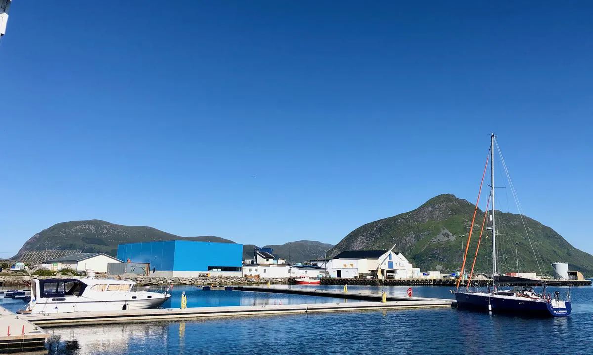 Rosenlund Marina - Sandshamn: Nye flotte betongbrygger.