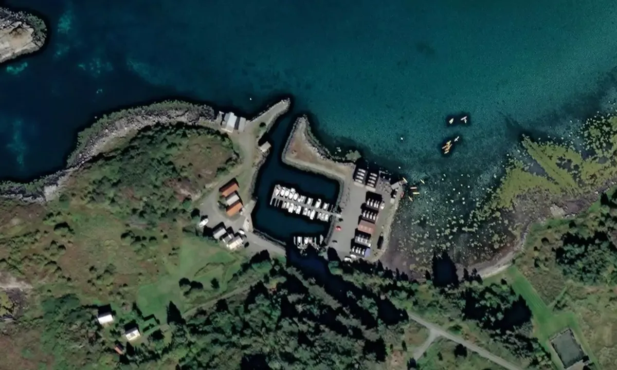 Satelite image of Røsokvika Småbåtlag