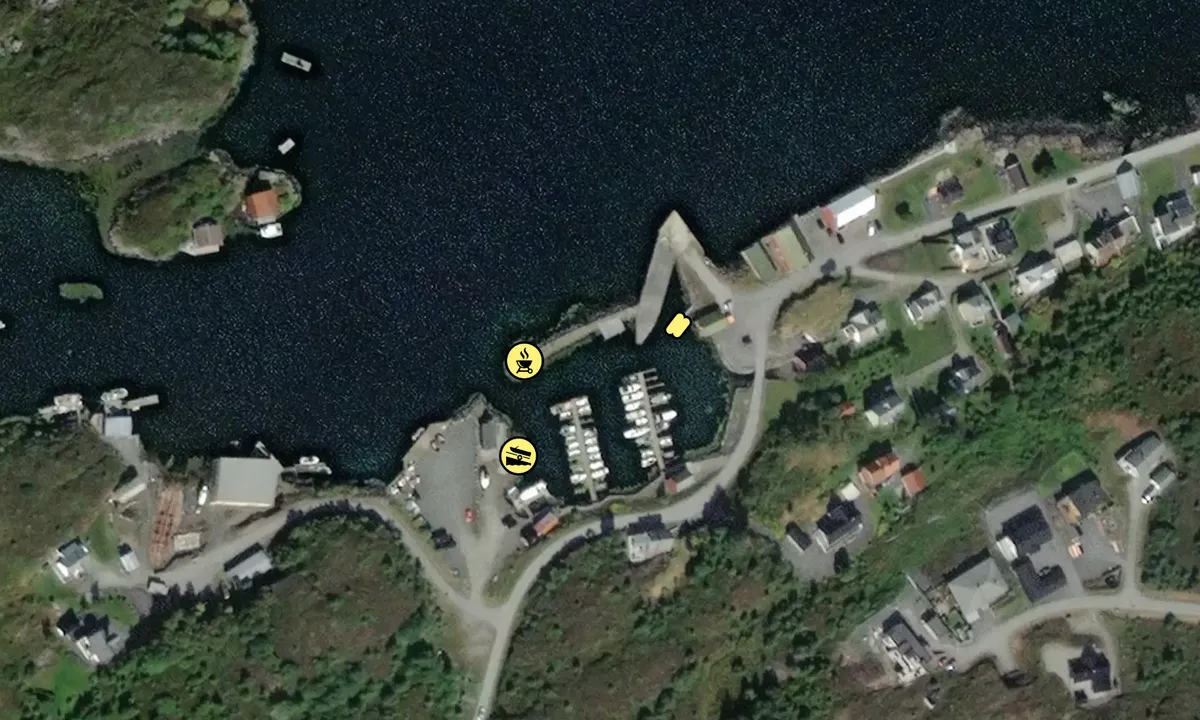 Satelite image of Røssøyvågen