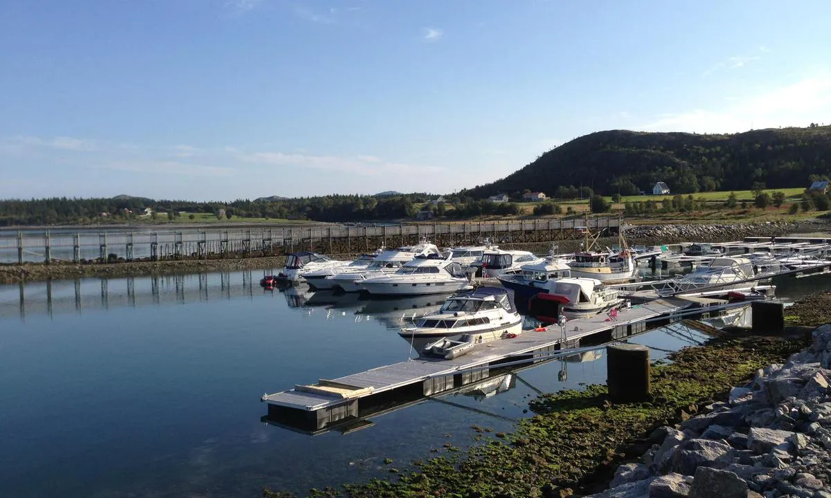 {"base": "no", "no": "Salsnes gjestehavn", "se": "Salsnes g\u00e4sthamn", "en": "Salsnes guest harbor", "da": "Salsnes g\u00e6stehavn"}