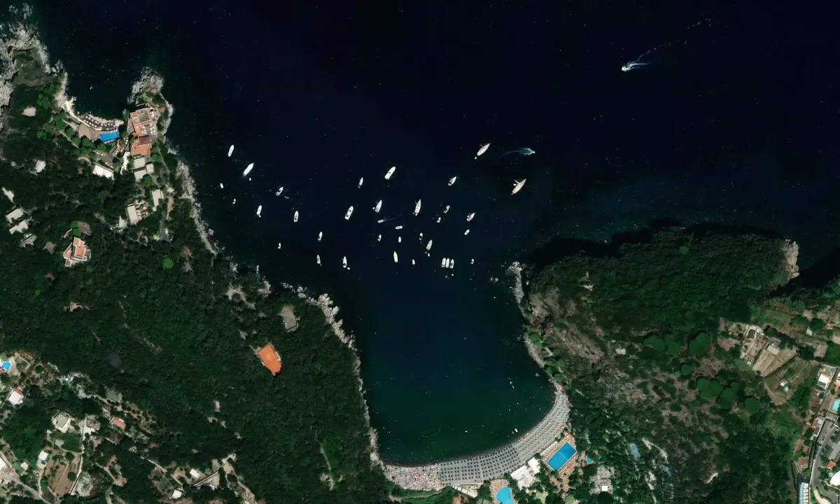 Flyfoto av San Montano