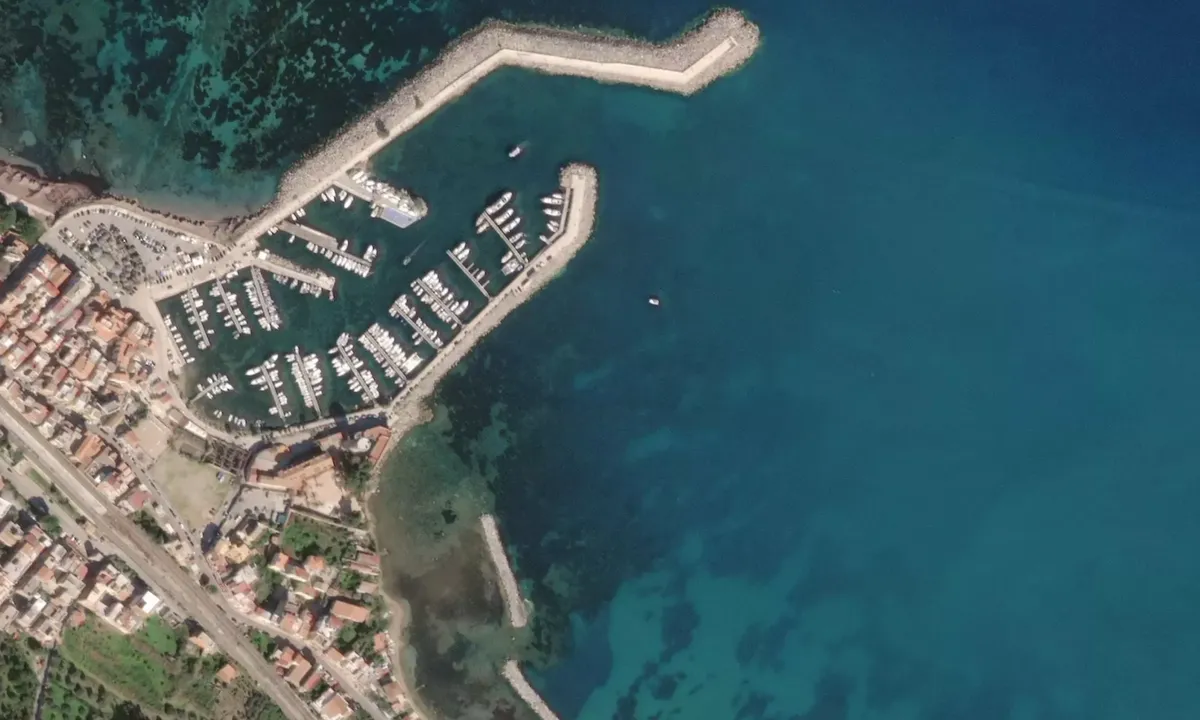 Flyfoto av San Nicola l'Arena