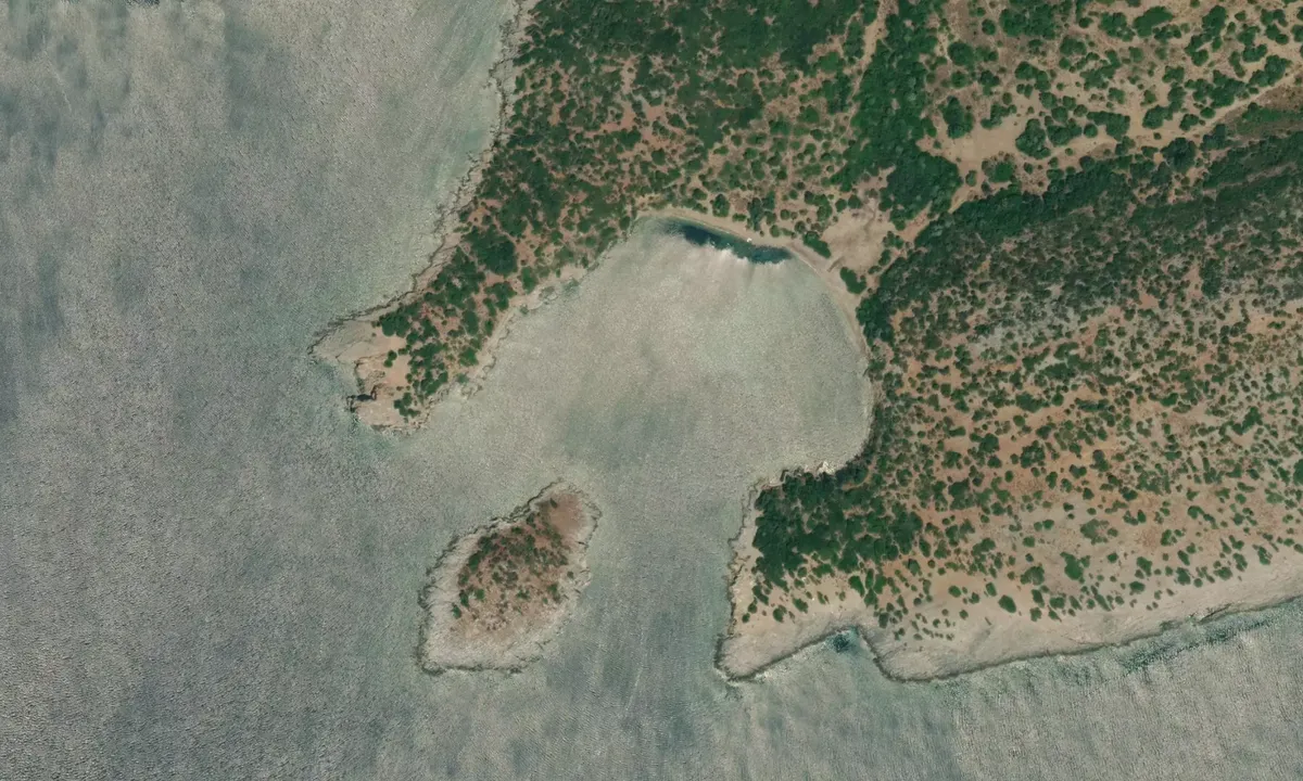 Flyfoto av Sandal Adasi