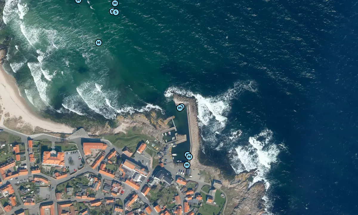 Satelite image of Sandvig havn
