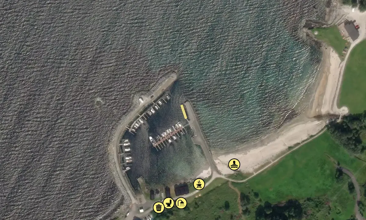 Satelite image of Sandvik Småbåtforening