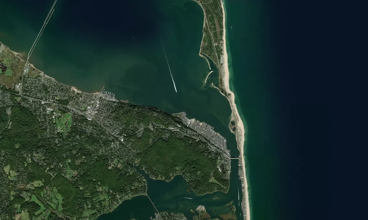 Flyfoto av Sandy Hook Bay Marina
