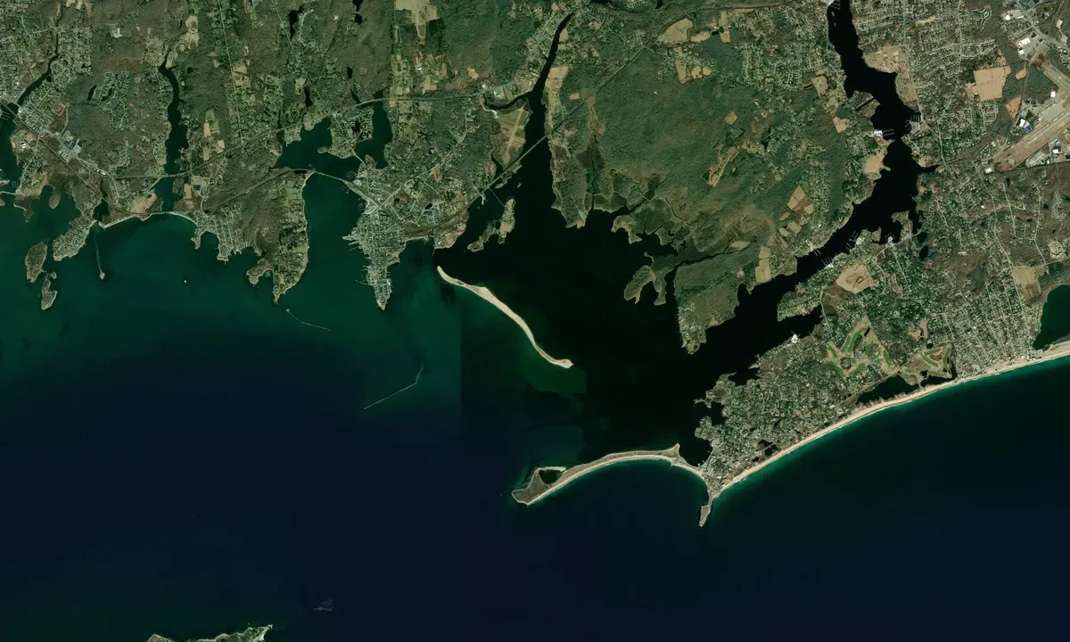 Flyfoto av Sandy Point - Westerly