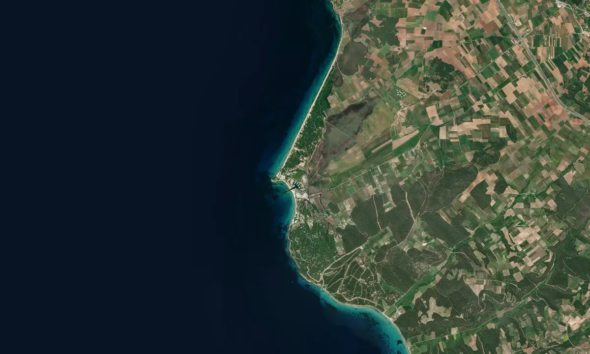 Flyfoto av Sani Marina
