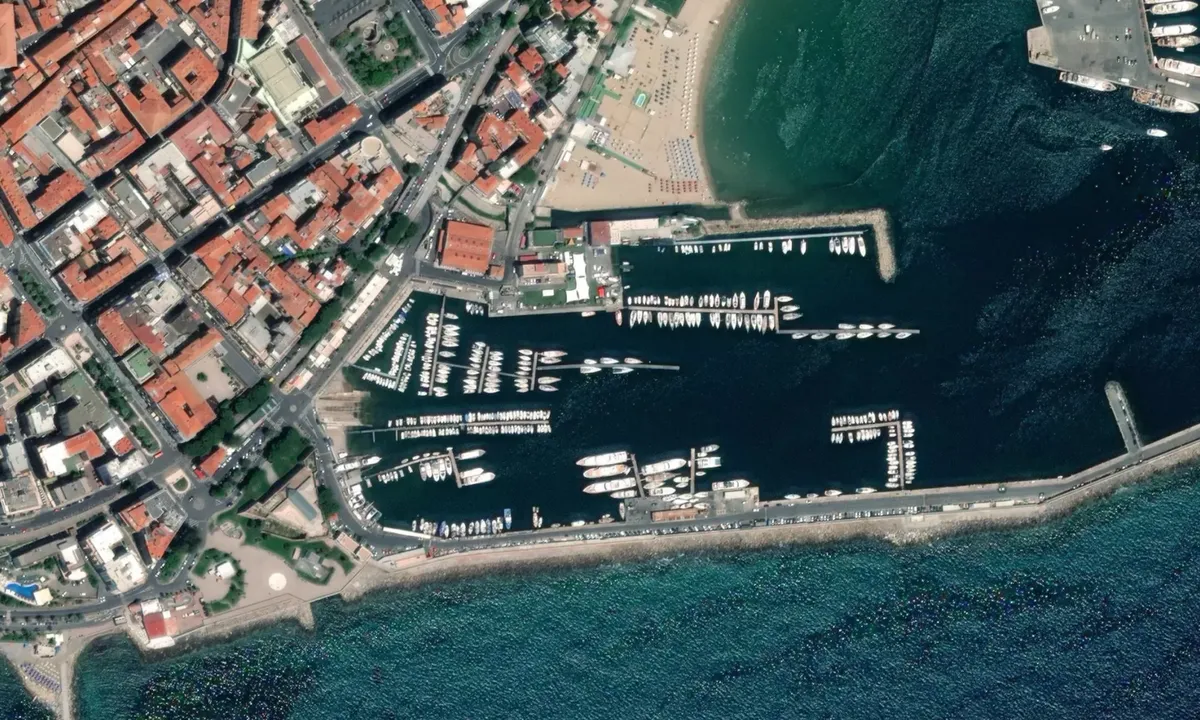 Flyfoto av Sanremo Porto Vecchio