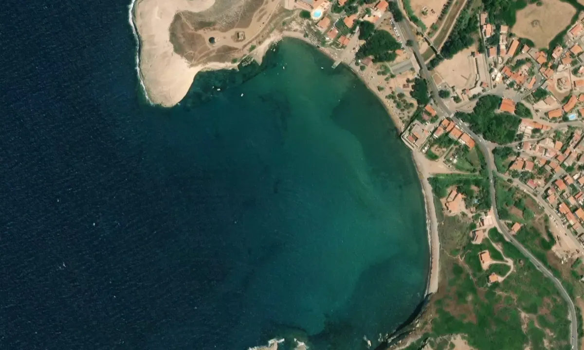 Flyfoto av Santa Caterina di Pittinuri