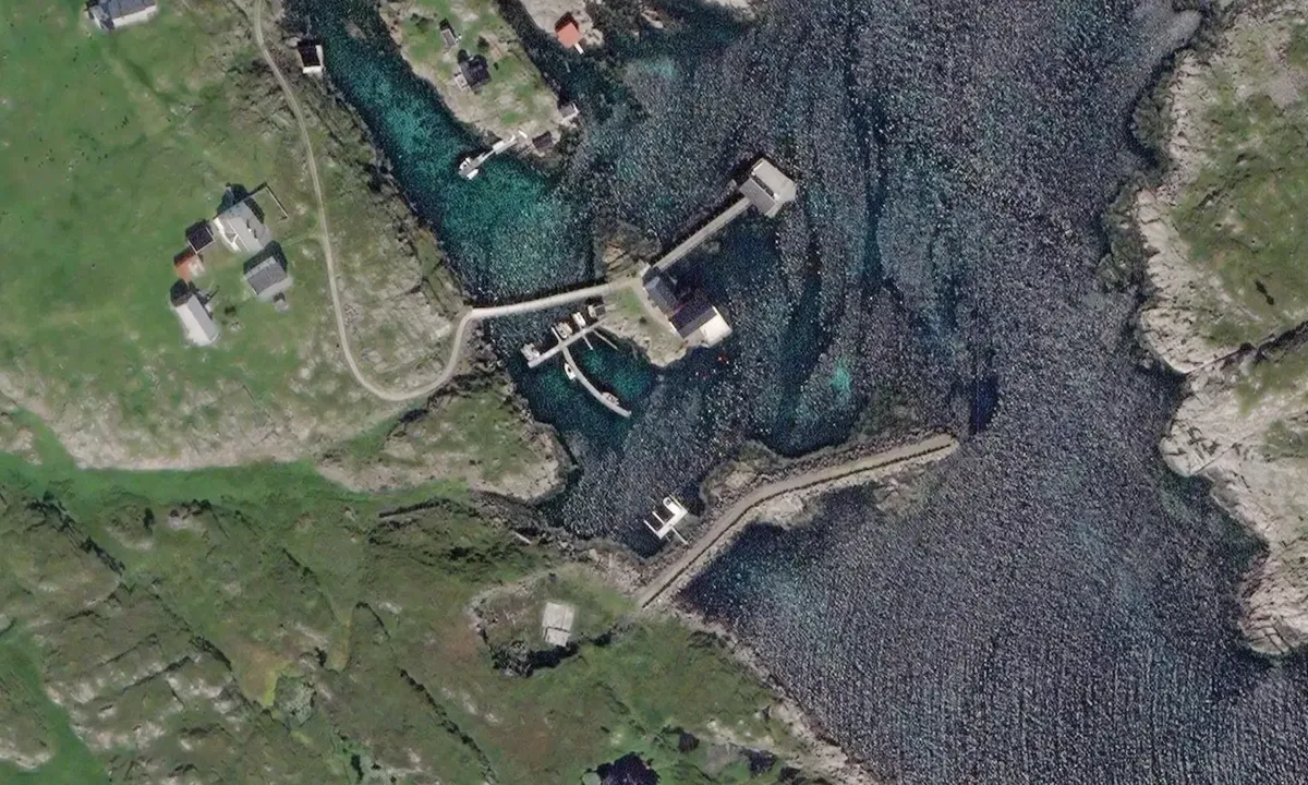 Satelite image of Sauøya