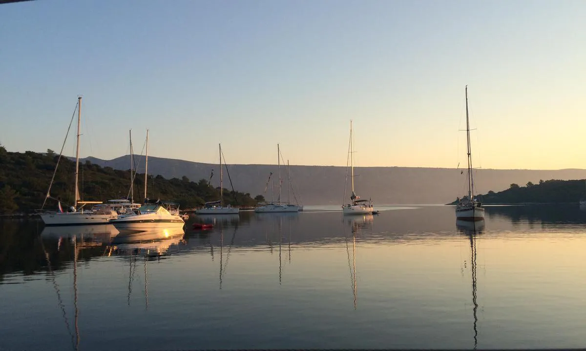 A quiet morning sunrise in Šćedro.