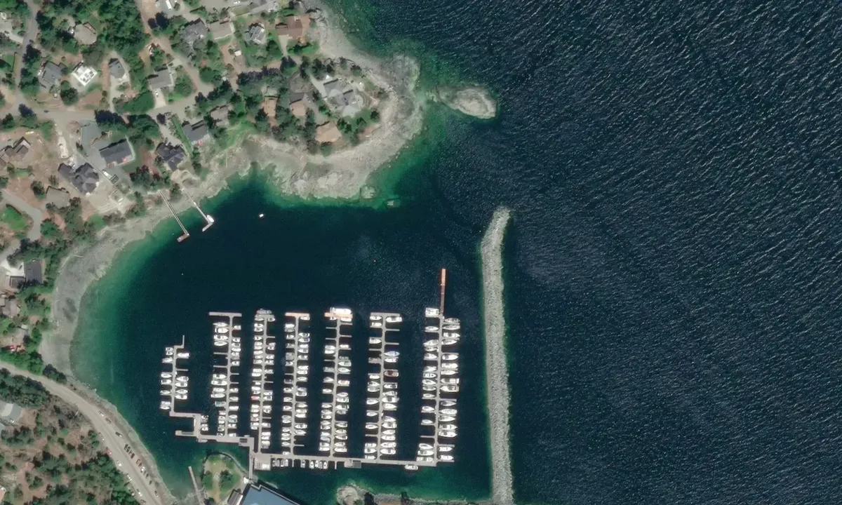 Flyfoto av Schooner Cove Marina at Fairwinds