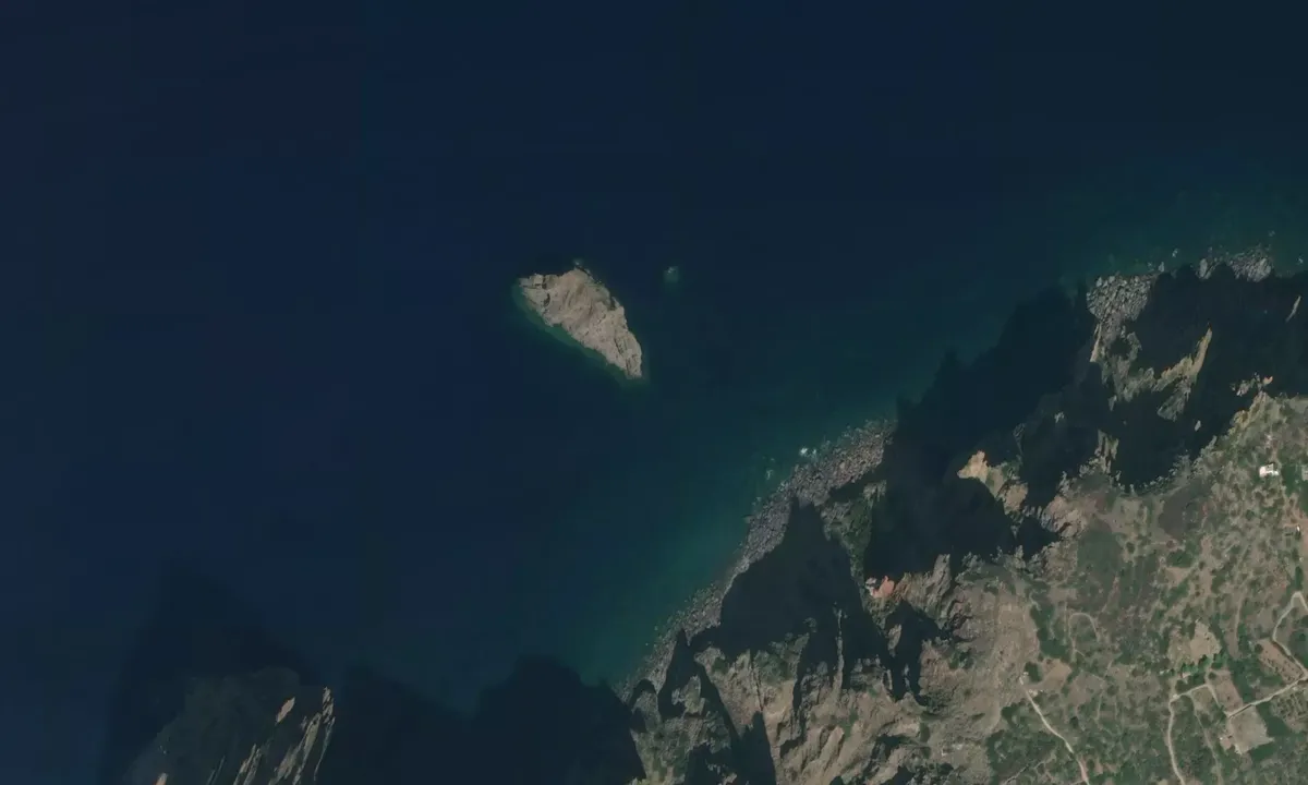 Flyfoto av Scoglio La Nave
