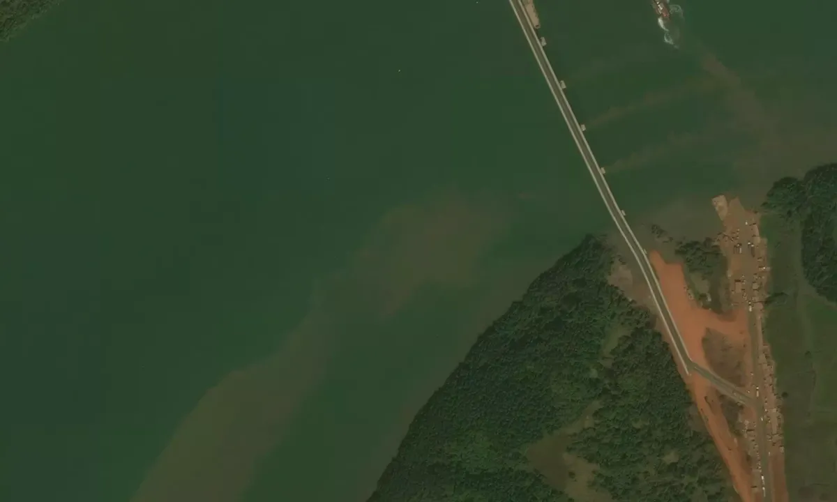 Satelite image of Senegambia bridge