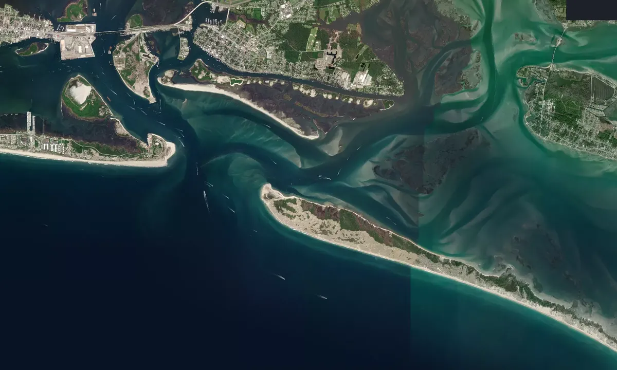 Flyfoto av Shackleford Banks
