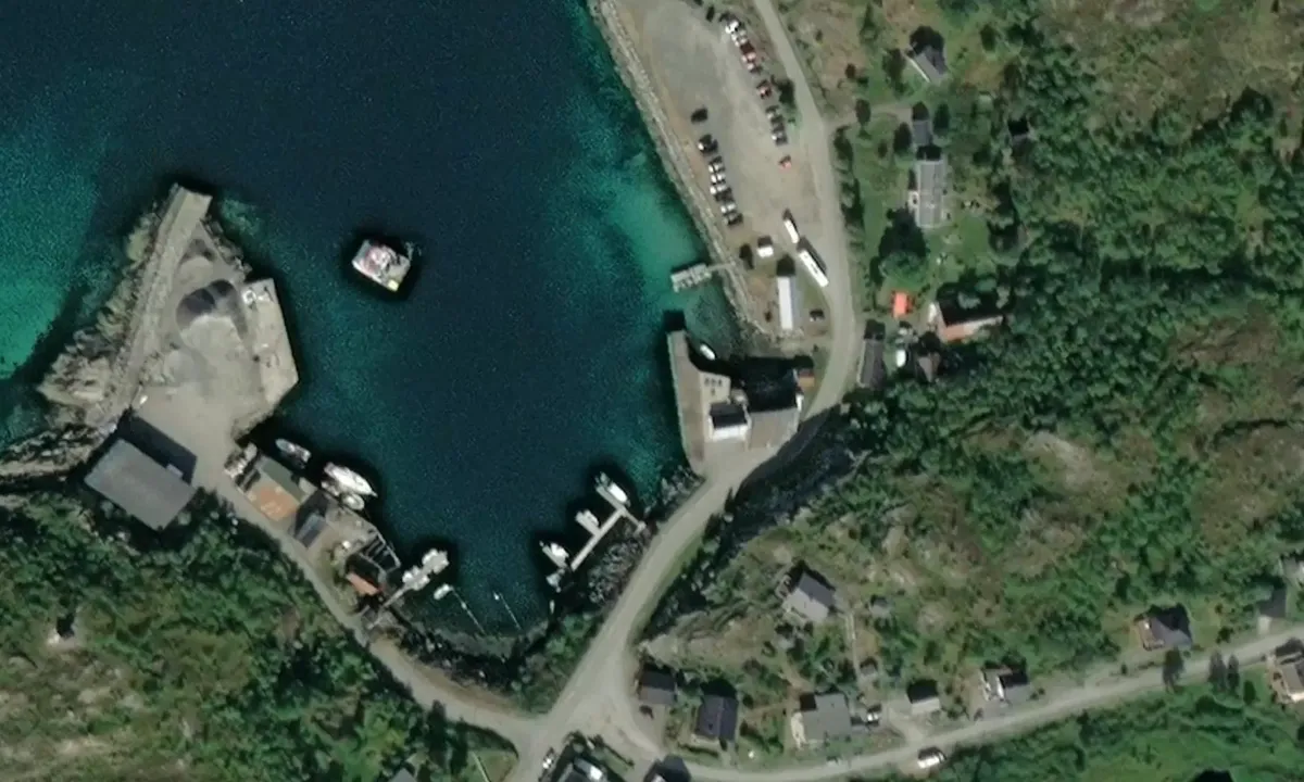 Satelite image of Skrolsvik