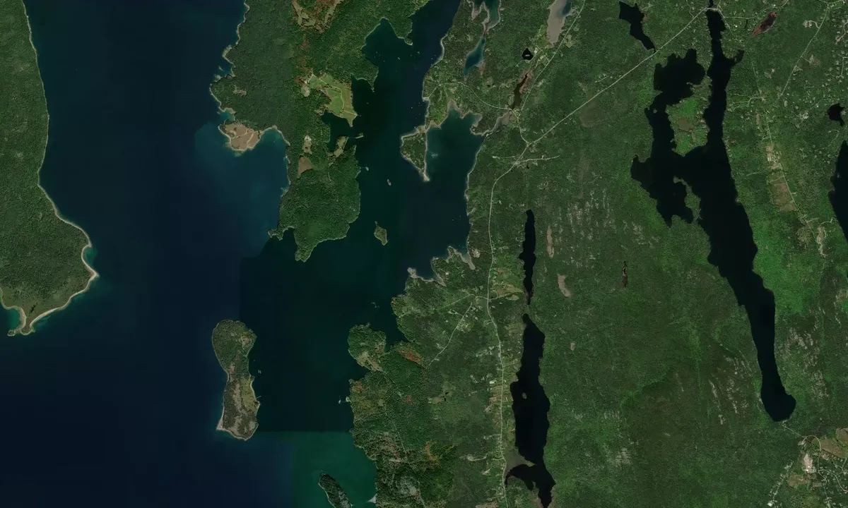 Flyfoto av Somes Cove