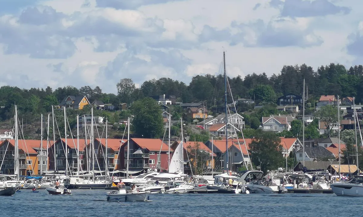 Son Gjestehavn - Vestby: Koselig liten "sørkanssby" med bra restauranttilbud!.