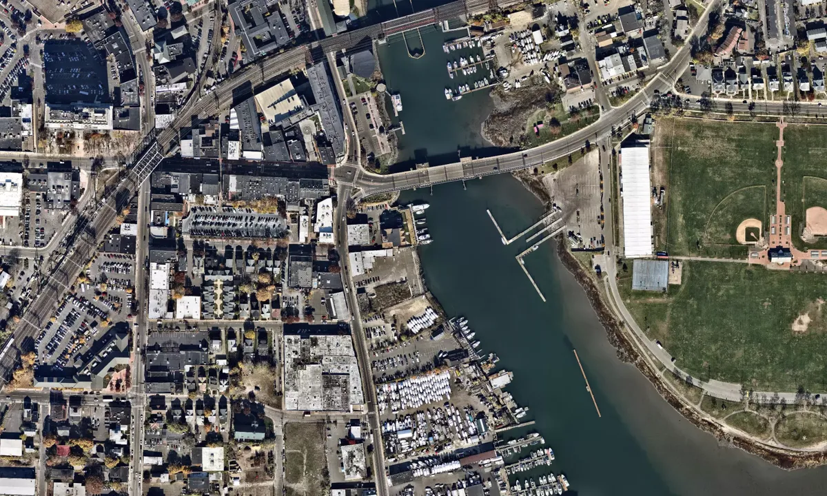 Flyfoto av SoNo Harbor Landing