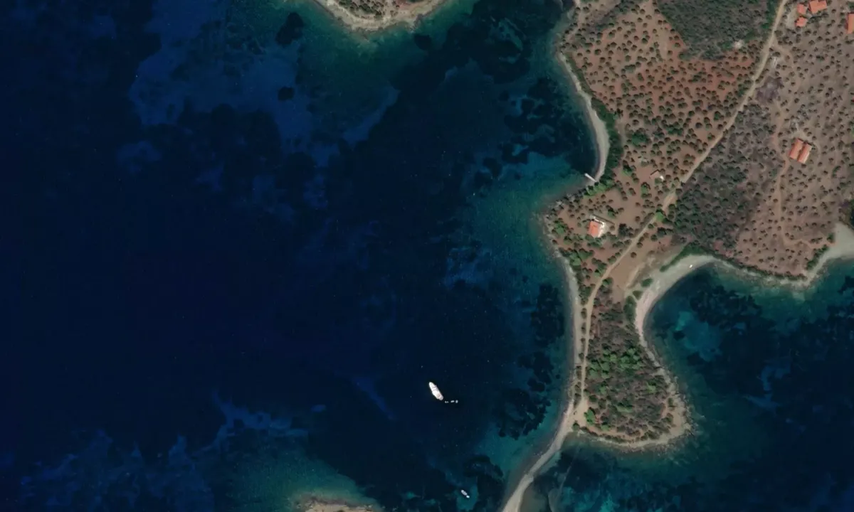 Flyfoto av Spalathronisia