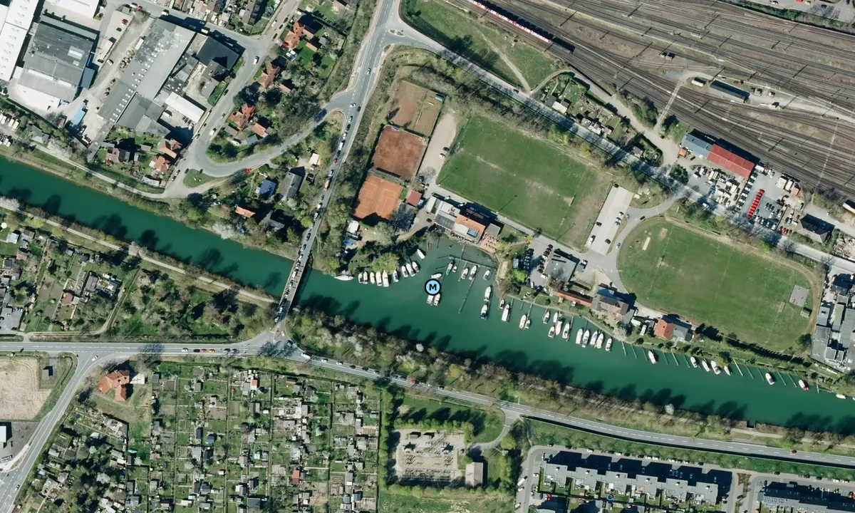 Satelite image of Sporthafen Seelze