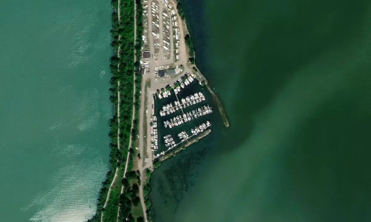 Flyfoto av St.Catharines Marina/Port Weller