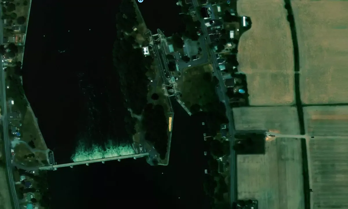 Satelite image of St. Ours Lock Upper Dock