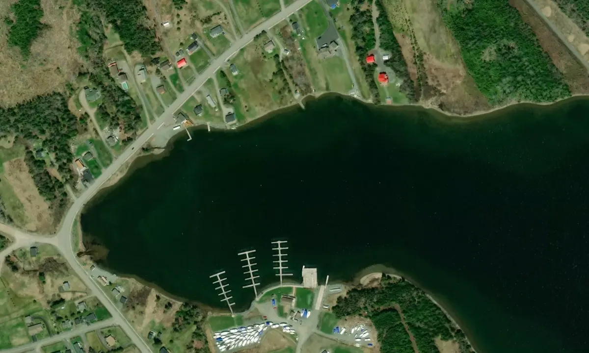 Flyfoto av St. Peter's Marina mooring field