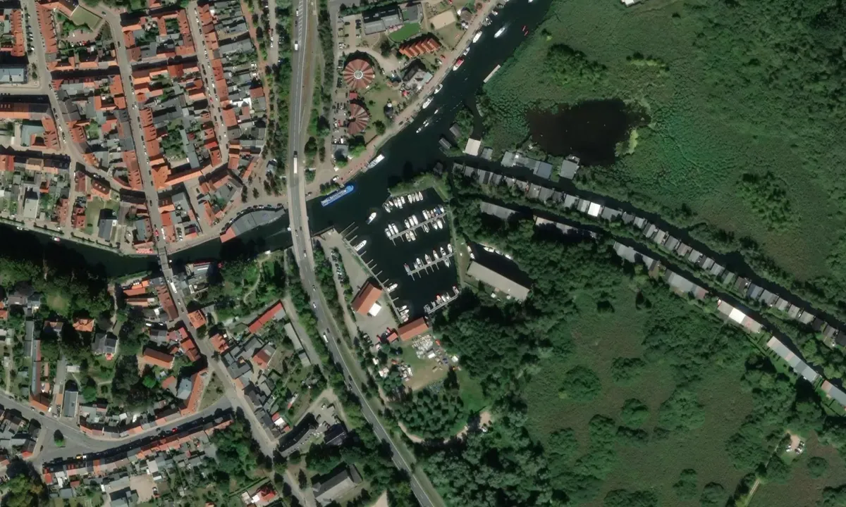 Flyfoto av Stadthafen