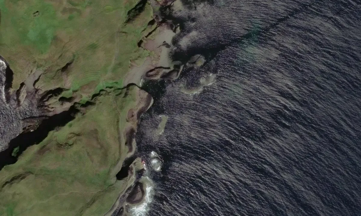 Satelite image of Staffa anchorage near Fingal’s Cave