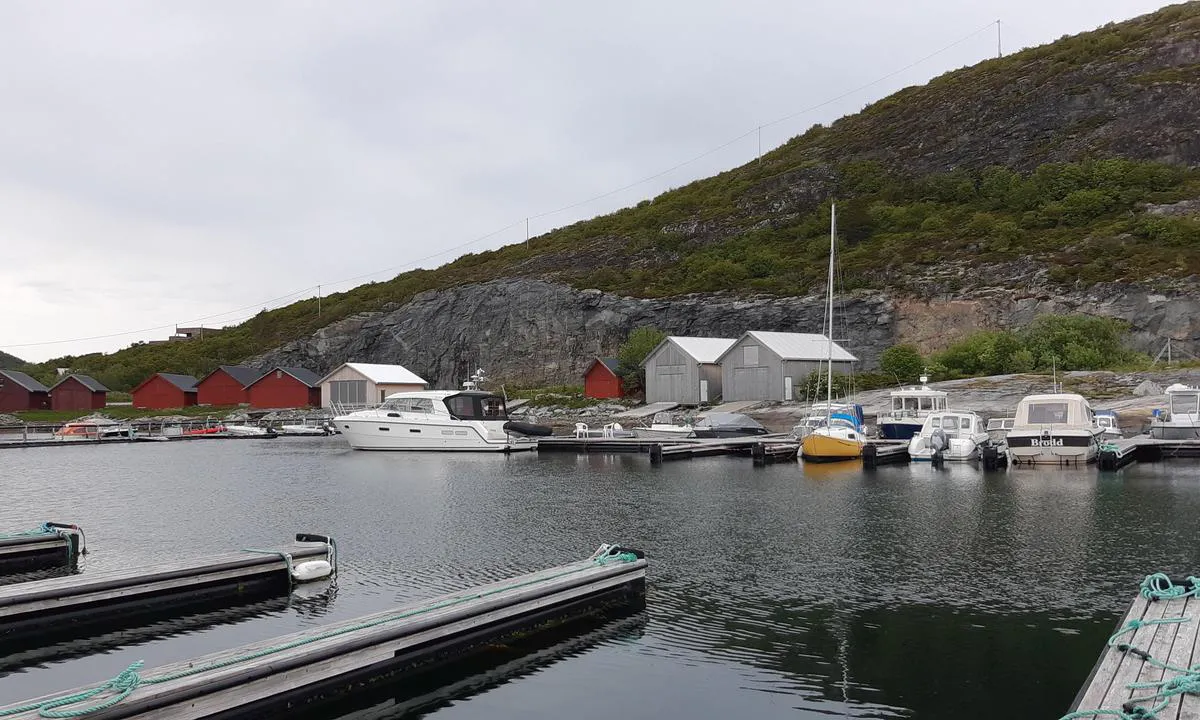 Stokkøy Marina: Indre gjestebrygge,.