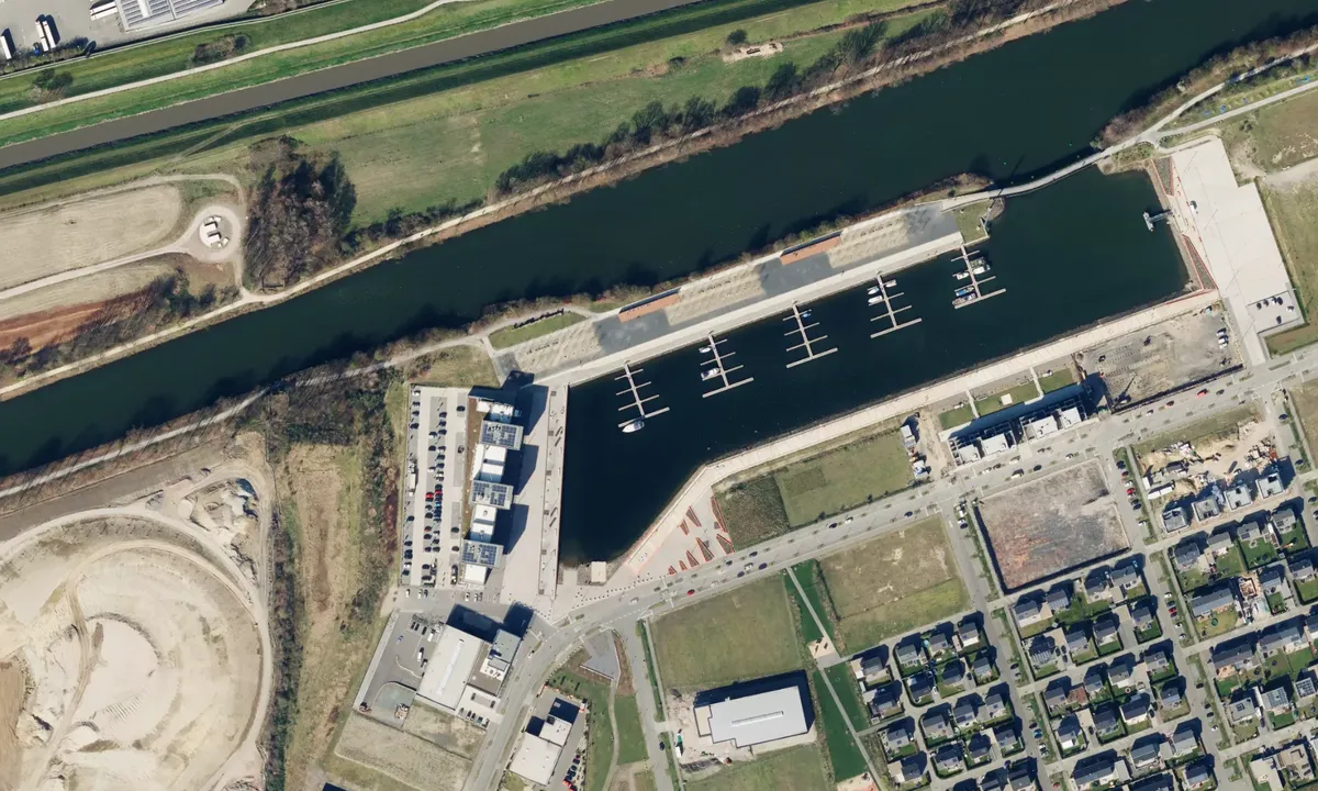 Flyfoto av Stölting Marina