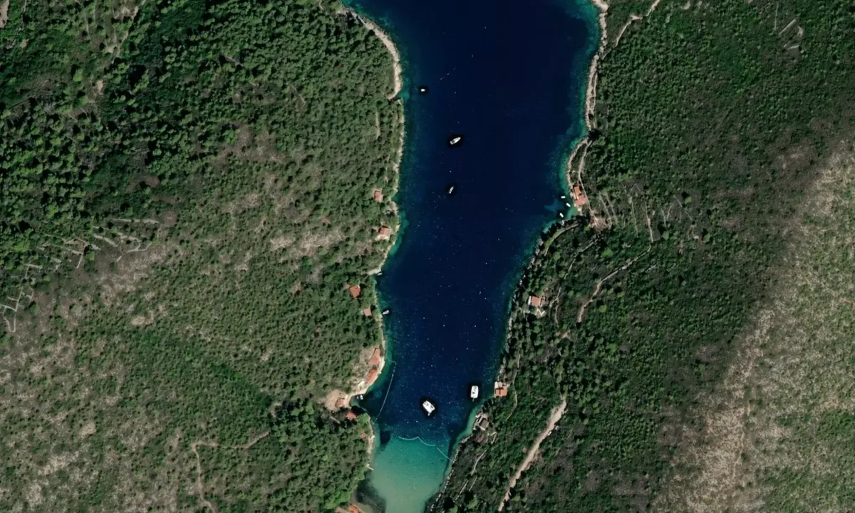 Flyfoto av Stonica Bay